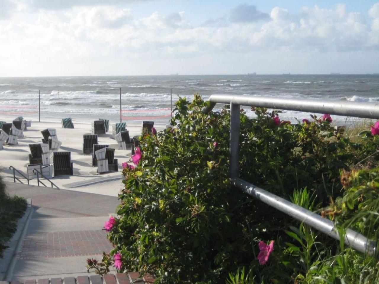 Kleine Charlotte - Traumwohnung Mit Terrasse Fuer 4 Personen Wangerooge Esterno foto