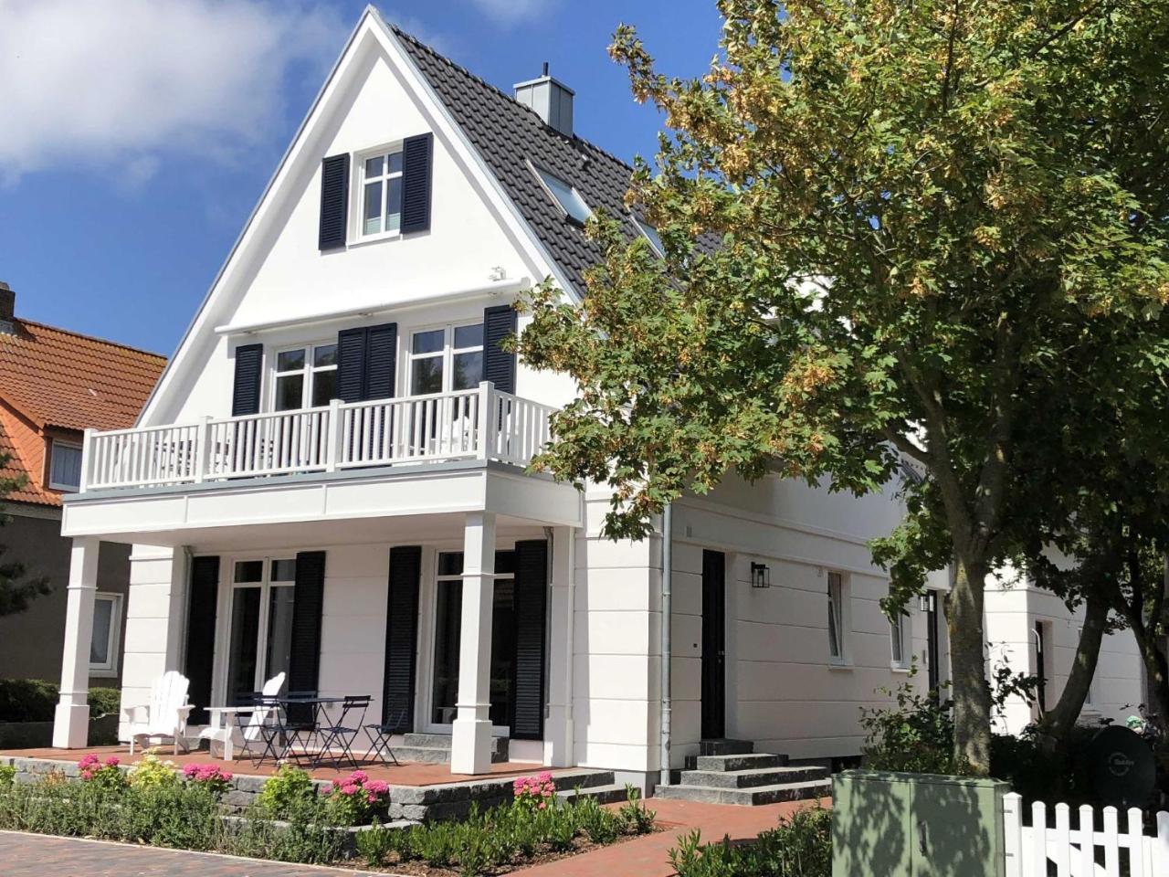 Kleine Charlotte - Traumwohnung Mit Terrasse Fuer 4 Personen Wangerooge Esterno foto